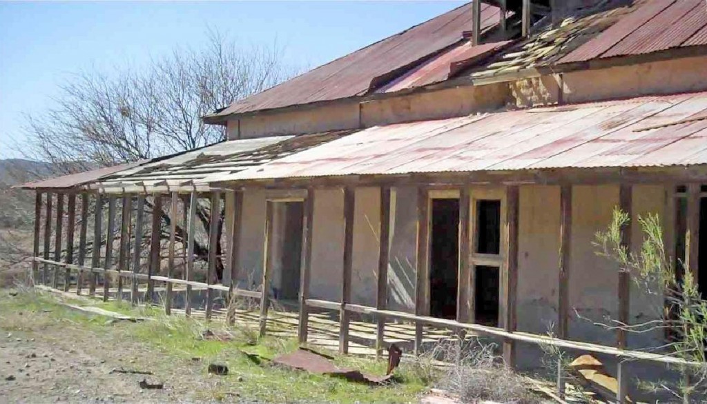 Feldman Ranch House - Porch All Around the Outside